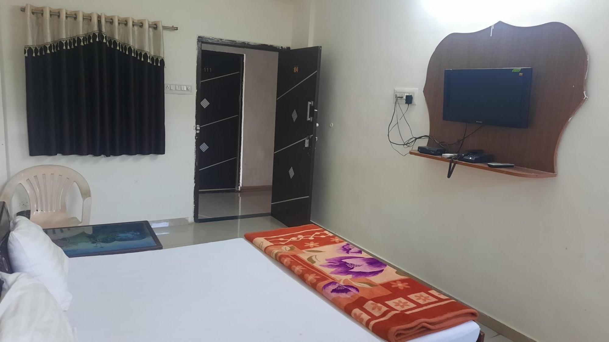 Hotel Rajtilak Guest House Vadali Exterior photo
