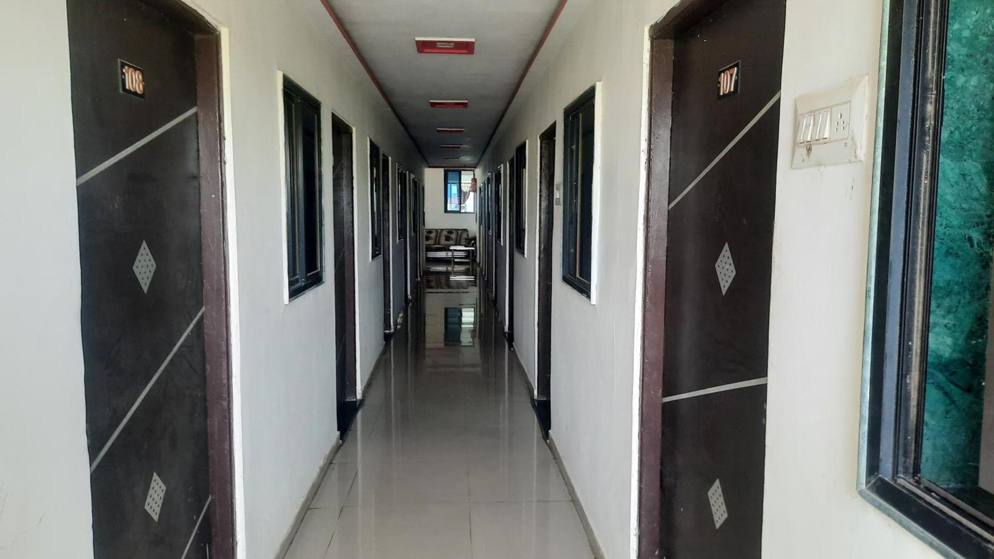 Hotel Rajtilak Guest House Vadali Exterior photo
