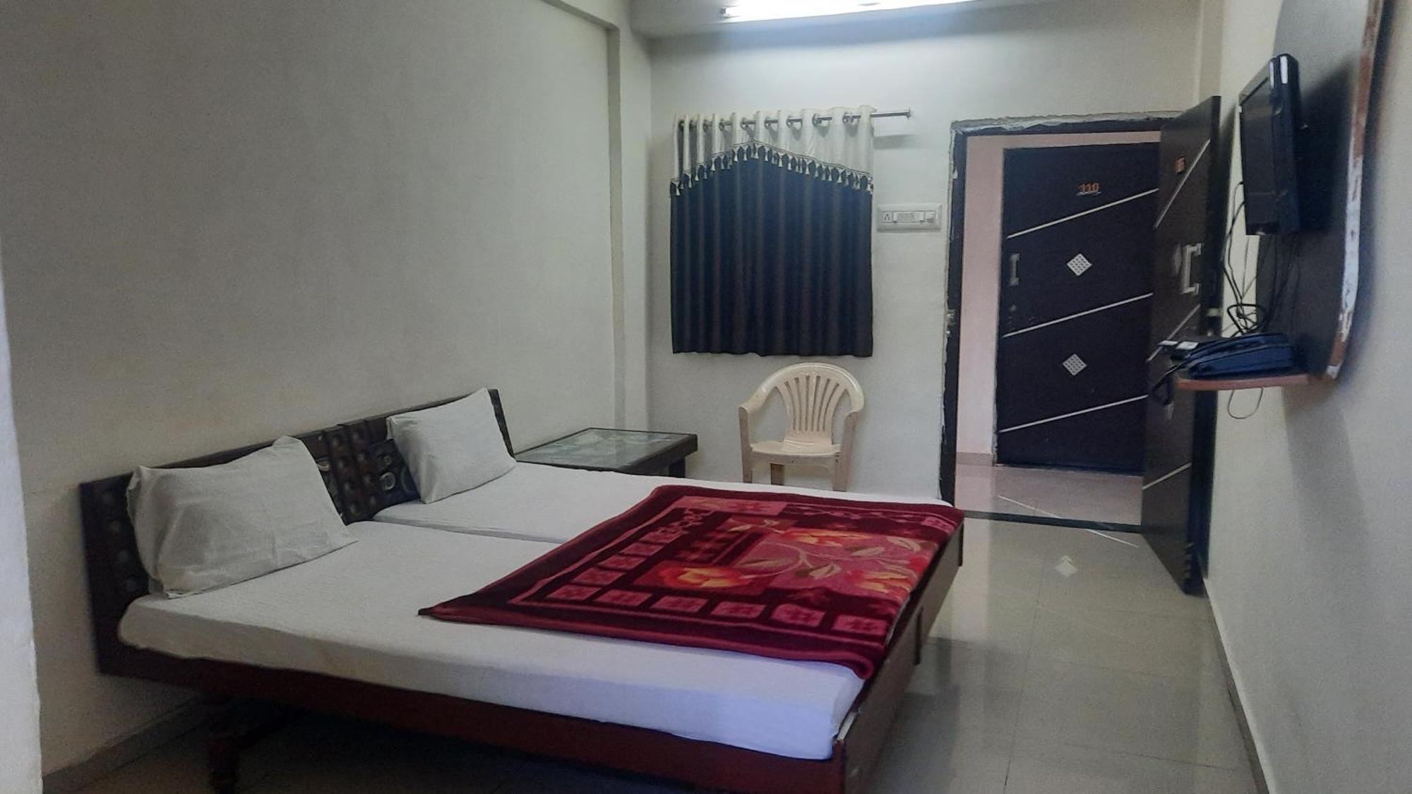 Hotel Rajtilak Guest House Vadali Exterior photo
